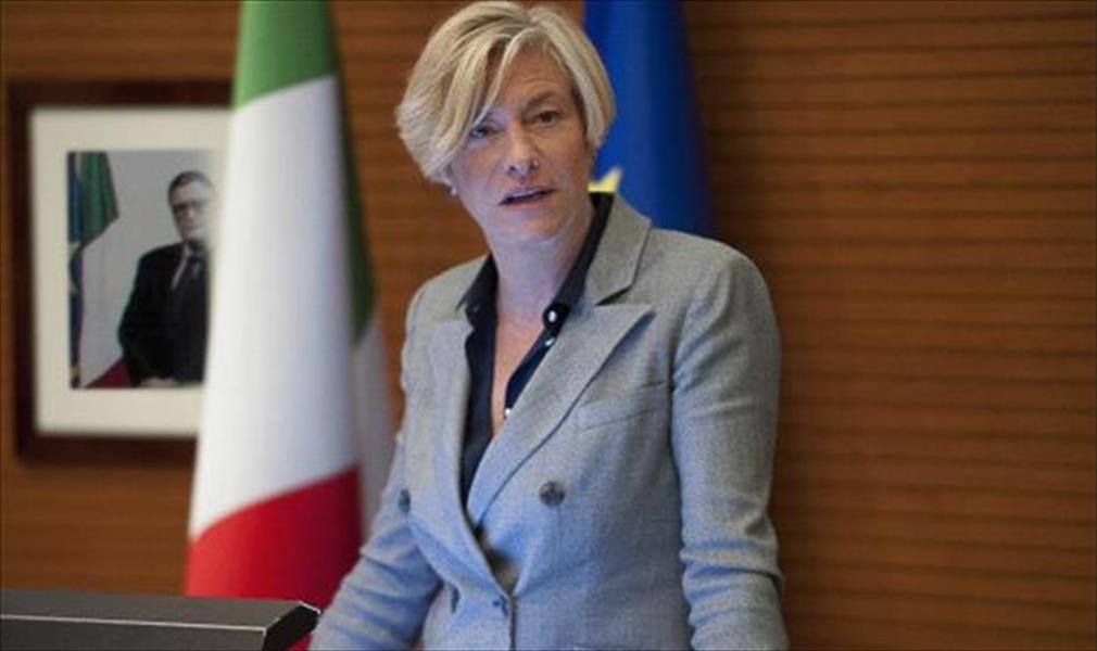وزيرة الدفاع الإيطالية: نتابع باهتمام ما يحدث في ليبيا