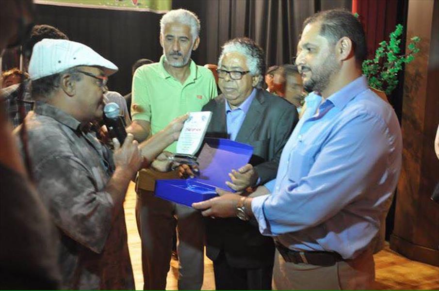 «المنتجين الليبيين» يكرم رائد المسرح محمد عبدالهادي