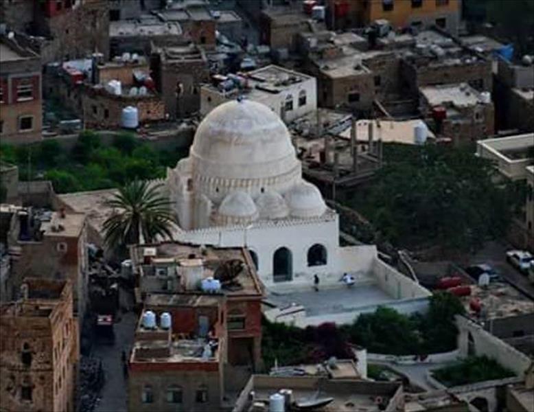 «متطرفون» يهدمون مسجدًا أثريًا في اليمن