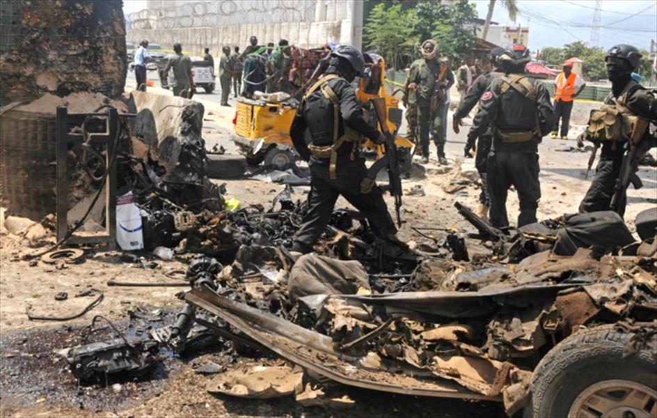 مقتل أكثر من 10 أشخاص في تفجيرين بالصومال