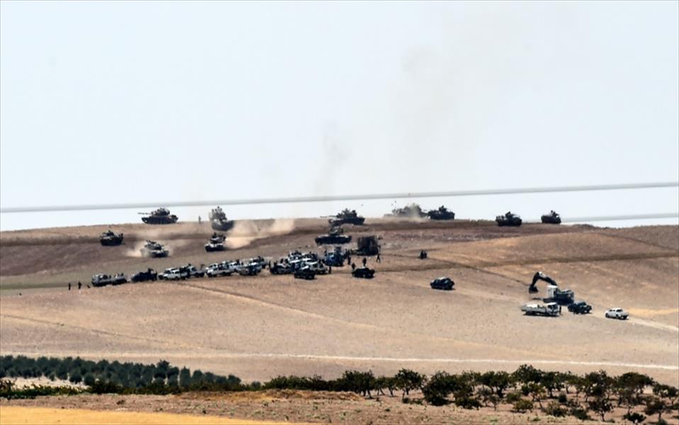 الدبابات التركية تدخل الأراضي السورية لملاحقة «داعش»