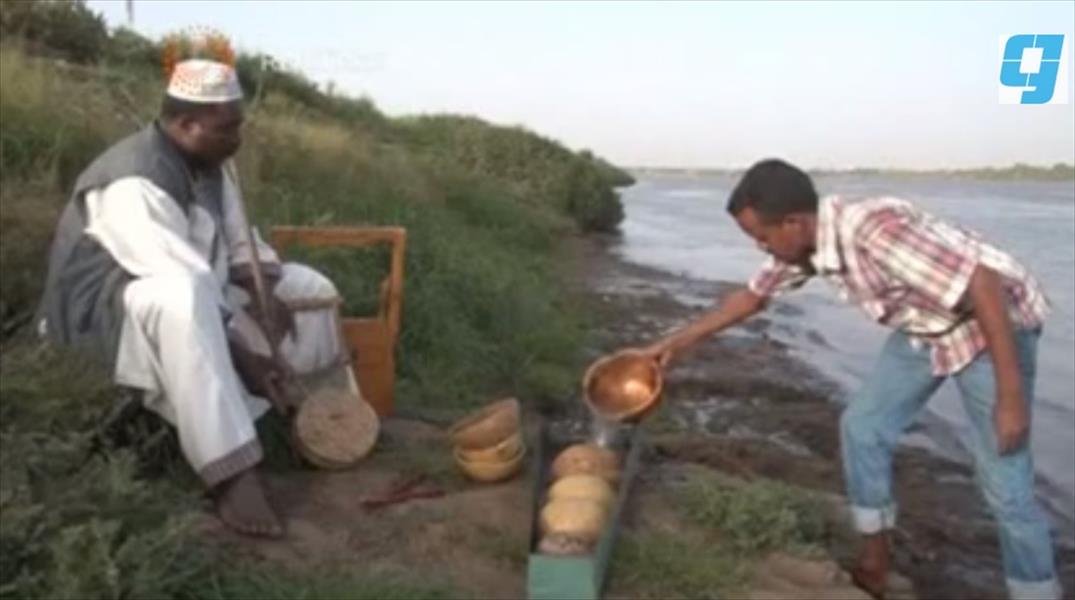 بالفيديو: فنان سوداني يكرّس حياته للحفاظ على الموسيقى الشعبية
