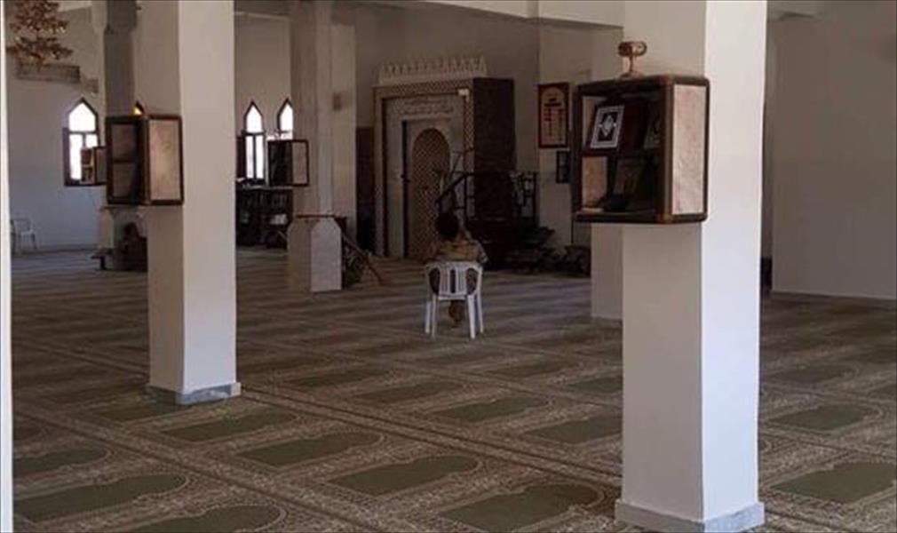 بالصور: تهيئة مسجد قرطبة في سرت للصلاة