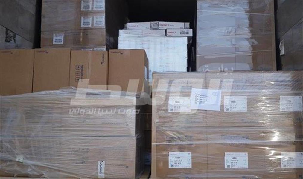 الإمداد الطبي بطرابلس يرسل شحنة مواد طبية إلى بنغازي