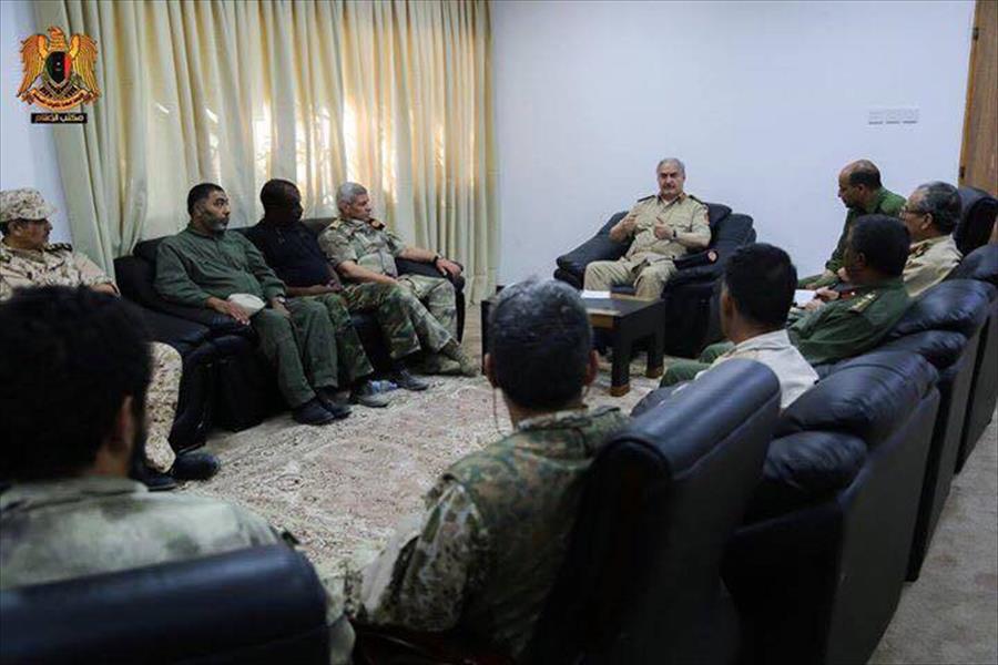 بالصور: اجتماعات متواصلة للقائد العام مع أمراء القواطع العسكرية