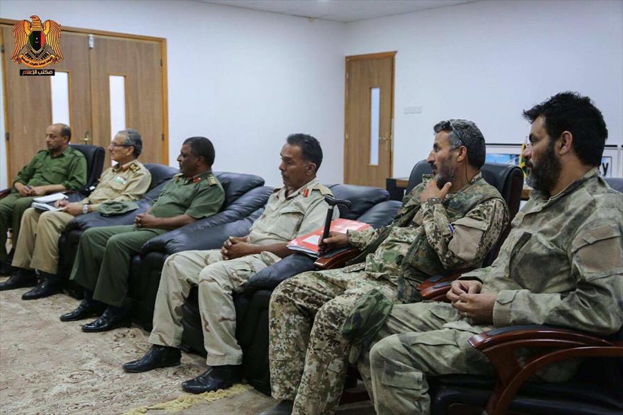 بالصور: اجتماعات متواصلة للقائد العام مع أمراء القواطع العسكرية