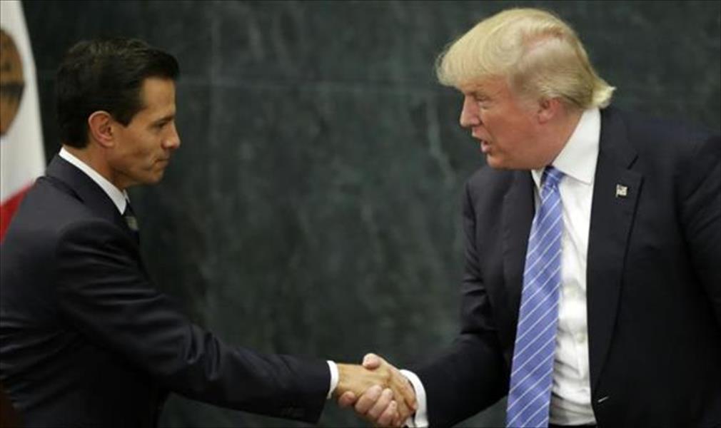 رئيس المكسيك يتهم ترامب بالتسبب في انخفاض سعر البيزو