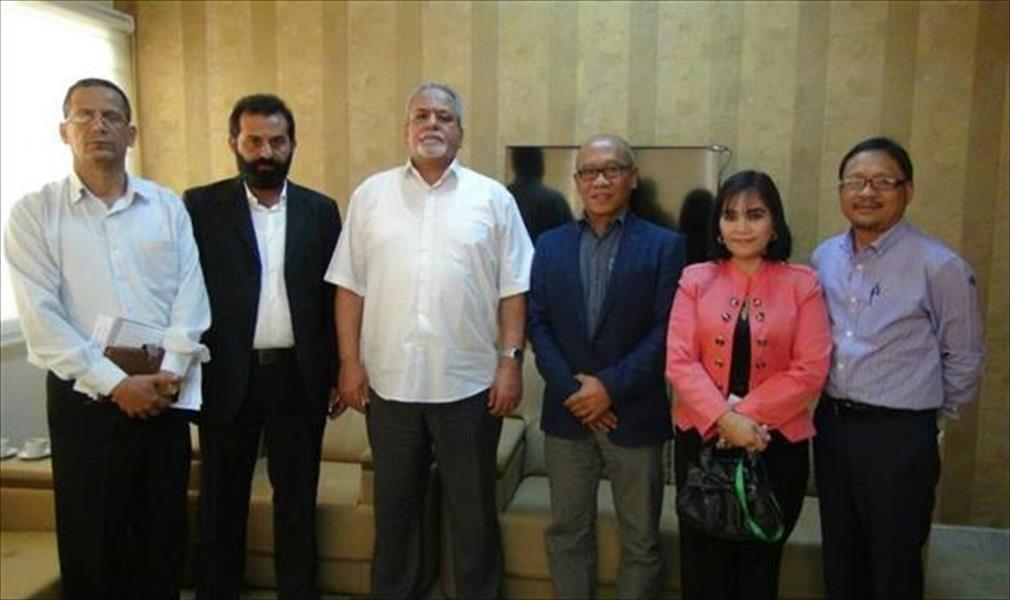 العريبي يطالب الفلبين بفتح قنصلية في بنغازي
