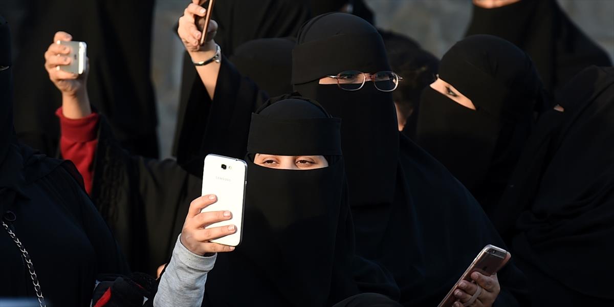 سعوديات يوقعن على عريضة لإسقاط «ولاية الرجل» على المرأة