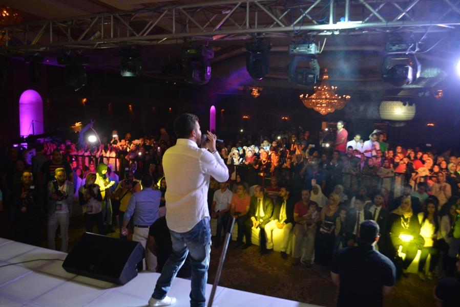 بالصور: نجم «آراب أيدول» يتألق في حفل «حقوق إسكندرية»