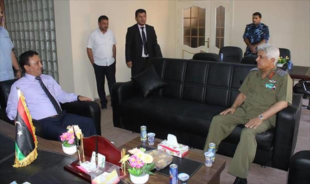 وزير «داخلية الموقتة» يزور مقر مصلحة الآثار في بنغازي