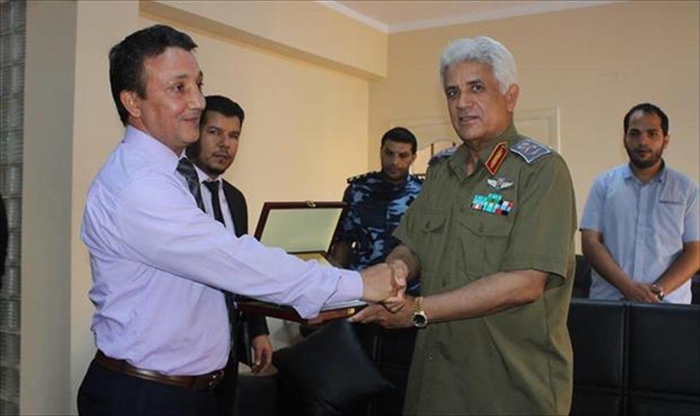 وزير «داخلية الموقتة» يزور مقر مصلحة الآثار في بنغازي