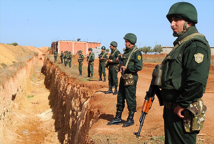 ضبط ترسانة كبيرة من الأسلحة على الحدود الجزائرية