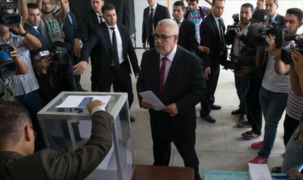 إقبال محدود على الانتخابات المغربية واستقطاب بين «العدالة» و«المعاصرة»