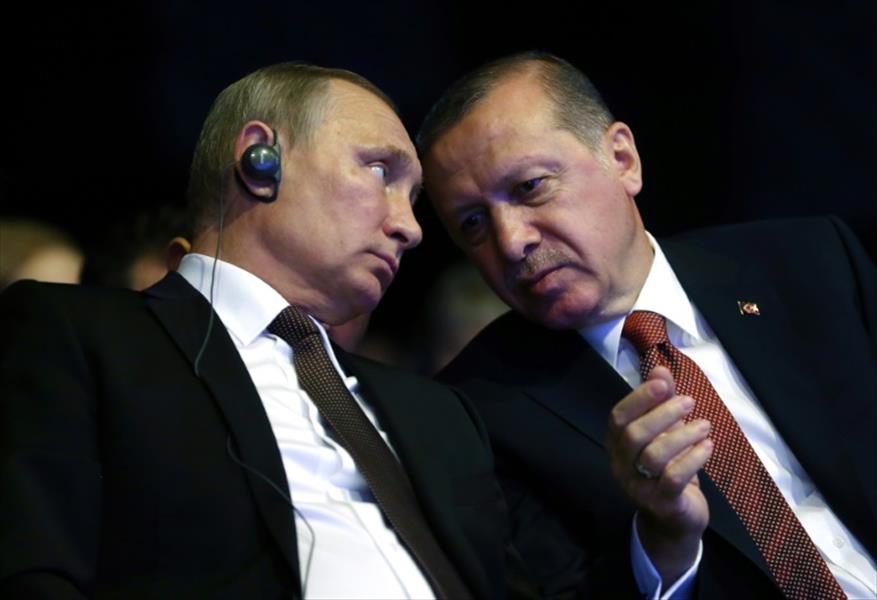 بوتين يعلن من تركيا استعداد موسكو لخفض إنتاج النفط
