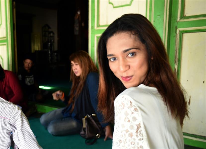 إغلاق «الفتح» يكشف عورات الإندونيسيين تجاه المتحولين جنسيًا