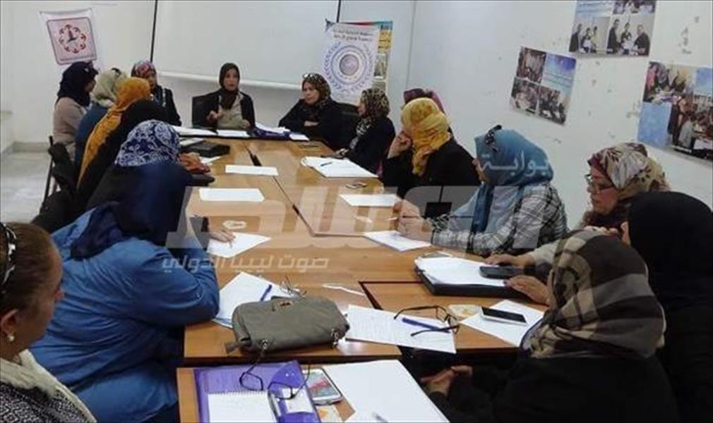 جلسة حوارية حول قانون الزواج والطلاق في بنغازي