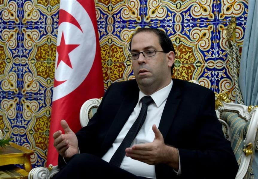الحكومة التونسية تعتمد تجميد زيادة أجور الموظفين