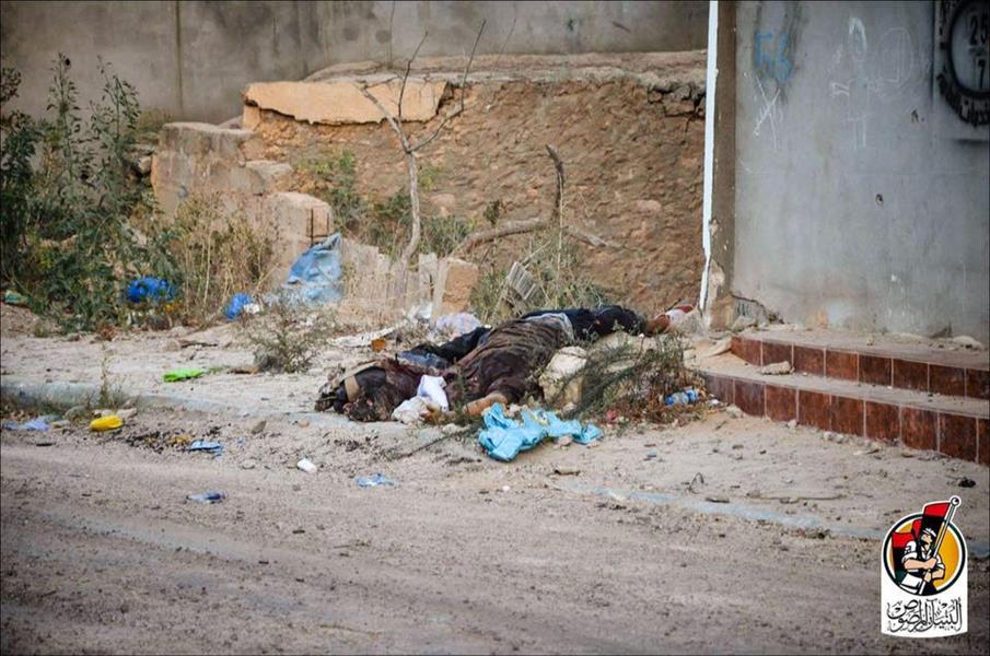 مقتل قياديين من «داعش» أحدهما كان «واليًا» على درنة