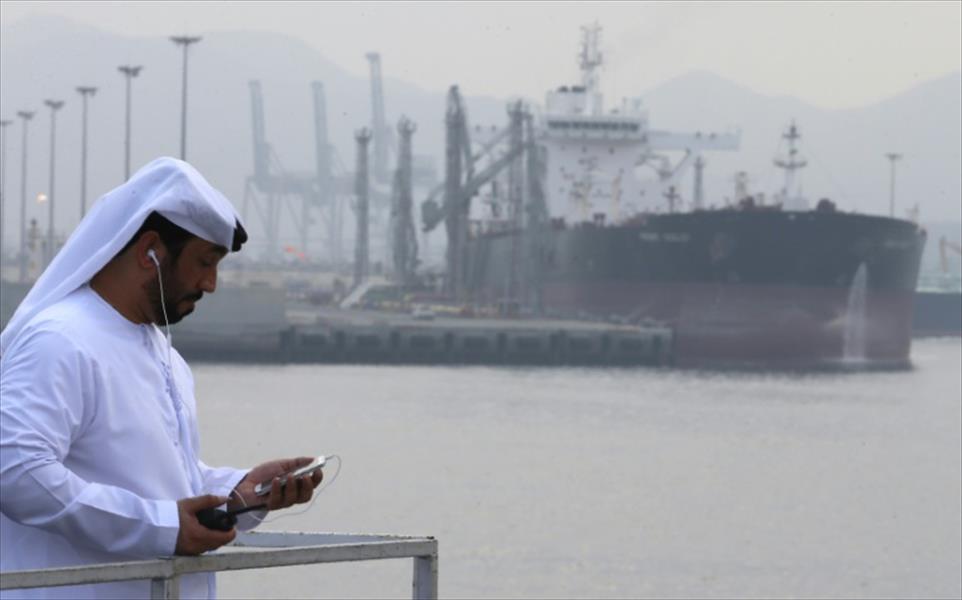 «النفط لا يخدم الخليج».. ومطالب بخفض الإنفاق لسد عجز الموازنات
