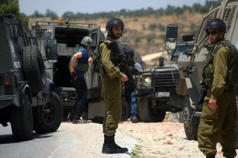 إسرائيل تغلق الأراضي الفلسطينية مع انتهاء «عيد المظلات»