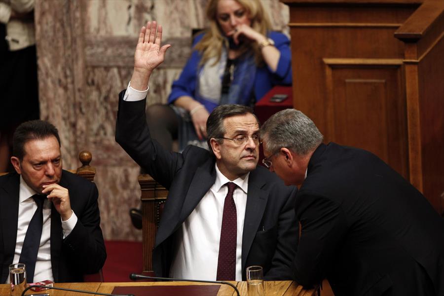 اليونان تجيز قانون إصلاح وتقلص غالبية الحكومة في البرلمان