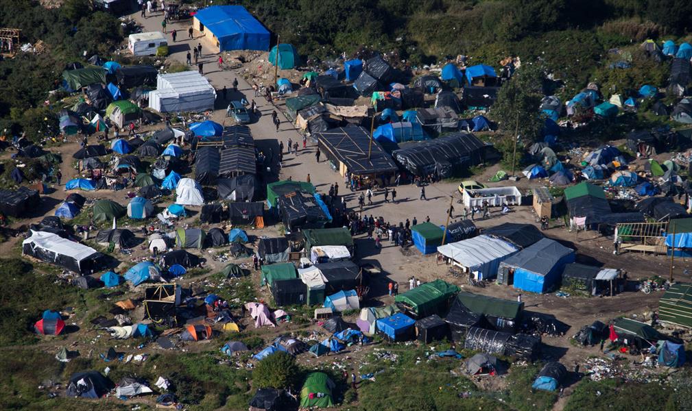 فرنسا تعلن نهاية مخيم كاليه العشوائي للاجئين