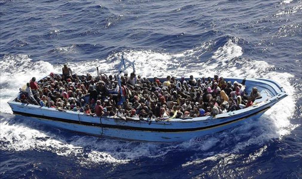فقدان أكثر من 90 مهاجرًا بعد غرق قارب قبالة ليبيا
