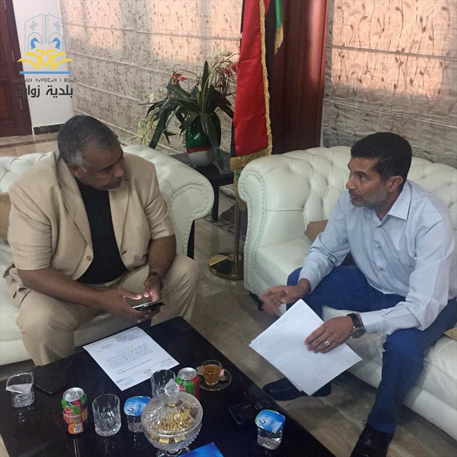 عميد زوارة يلتقي وزيري الصحة والحكم المحلي بحكومة الوفاق