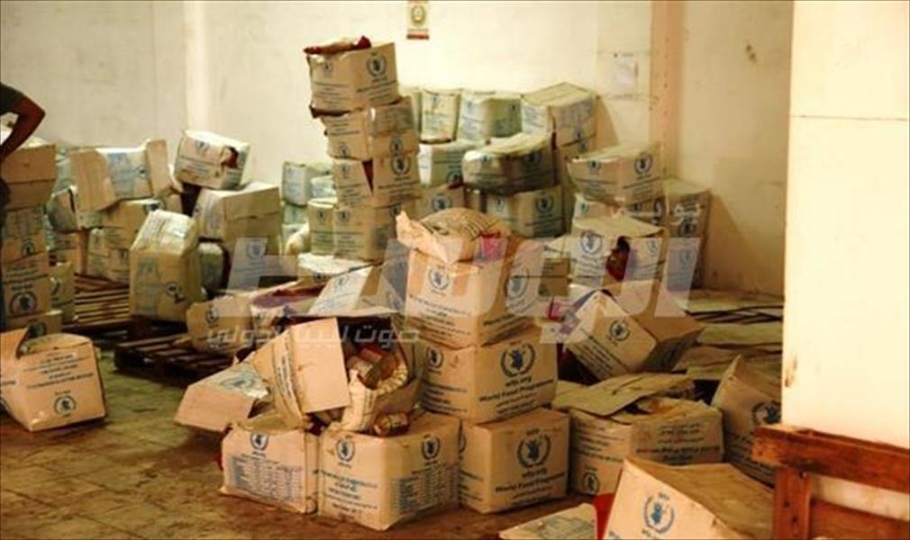 «الليبية للإغاثة» توزع مساعدات على نازحي بنغازي وسرت