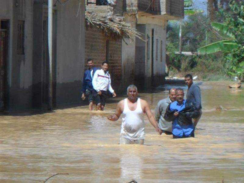 ارتفاع عدد ضحايا السيول في مصر إلى 18 قتيلاً
