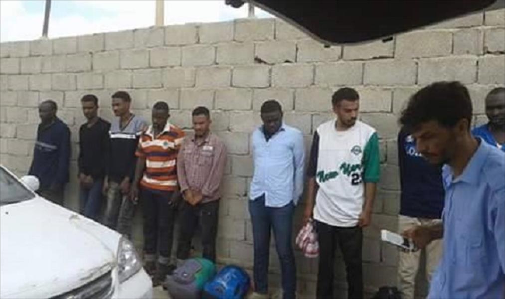 القبض على 17 مهاجرًا غير شرعي على الحدود الليبية المصرية