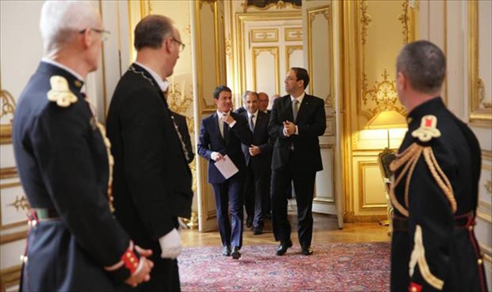 رئيس الوزراء الفرنسي يشارك في الندوة الدولية للاستثمار بتونس