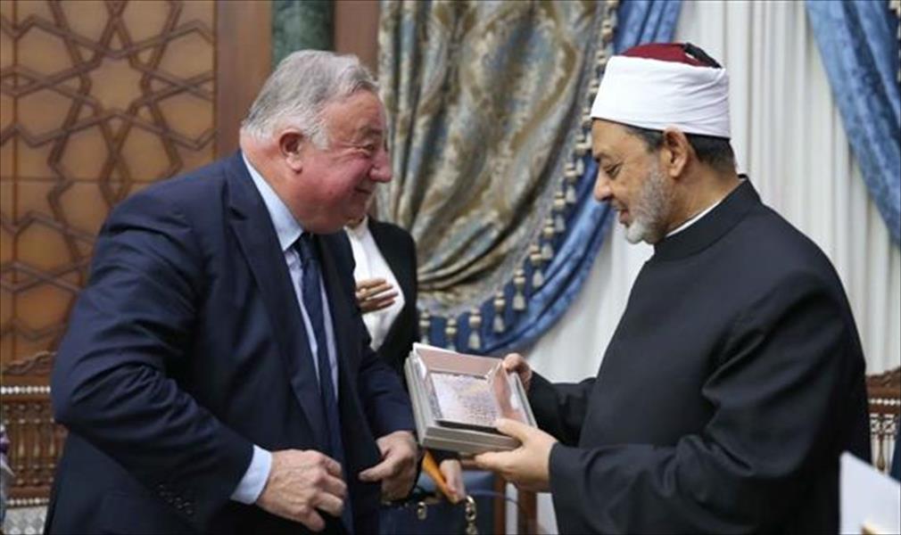رئيس الشيوخ الفرنسي: الأزهر يفك شفرات «داعش»