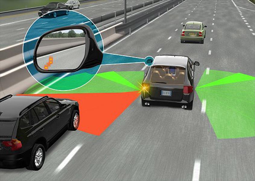 كيفية ضبط مرآة السيارة لتفادي النقطة العمياء
