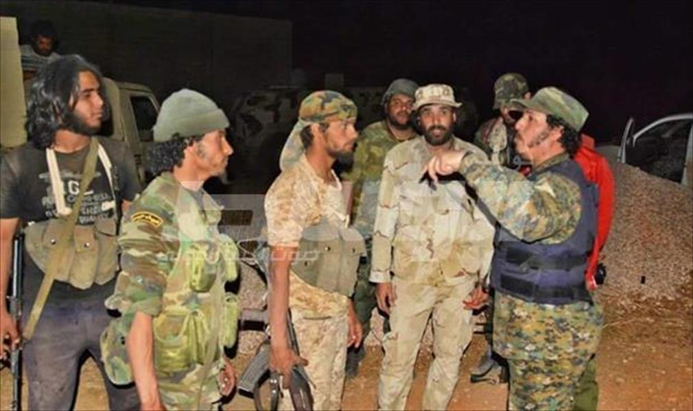 مصدر عسكري يعلن عن وصول تعزيزات عسكرية بمحور غرب بنغازي