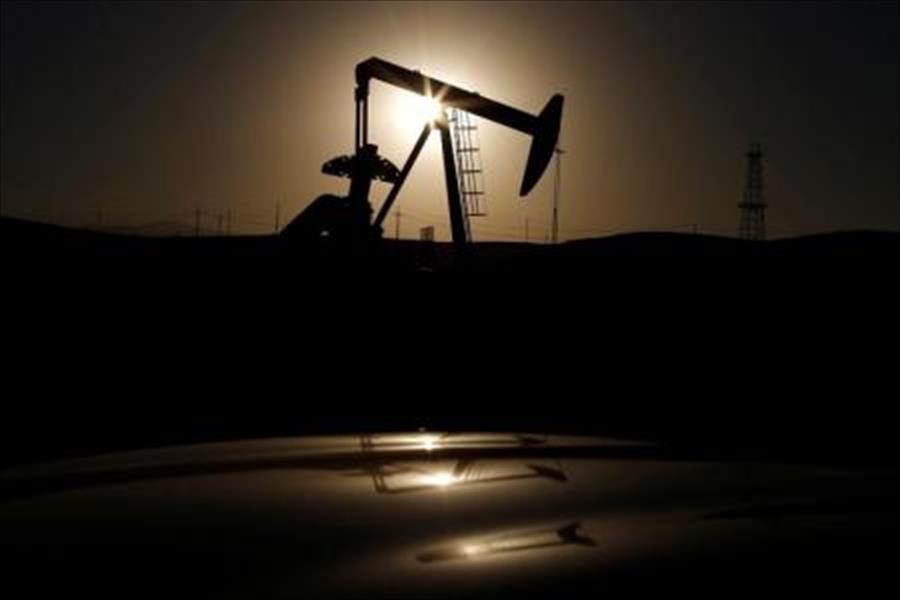 النفط يهبط دولارين للبرميل بفعل الضبابية حول تخفيض إنتاج «أوبك»