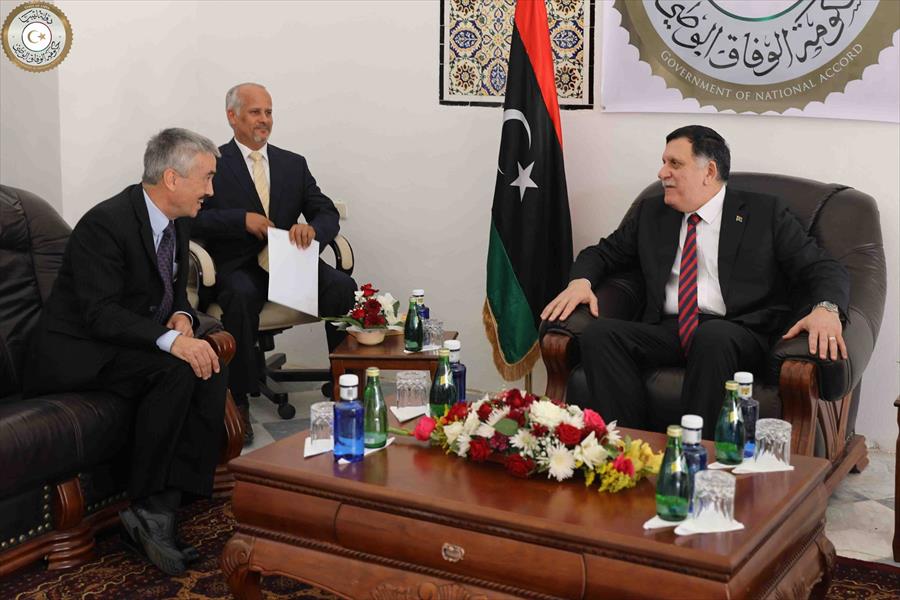 السراج: اعتماد أوراق السفراء الأربعة يعزز العلاقات الليبية الأوروبية 