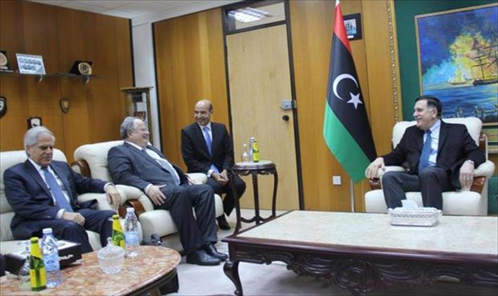 وزير الخارجية اليوناني يؤكد للسراج دعم بلاده للاتفاق السياسي الليبي