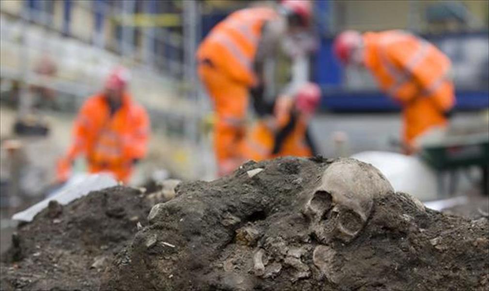 العثور على أول مقبرة جماعية لضحايا الطاعون في إنجلترا