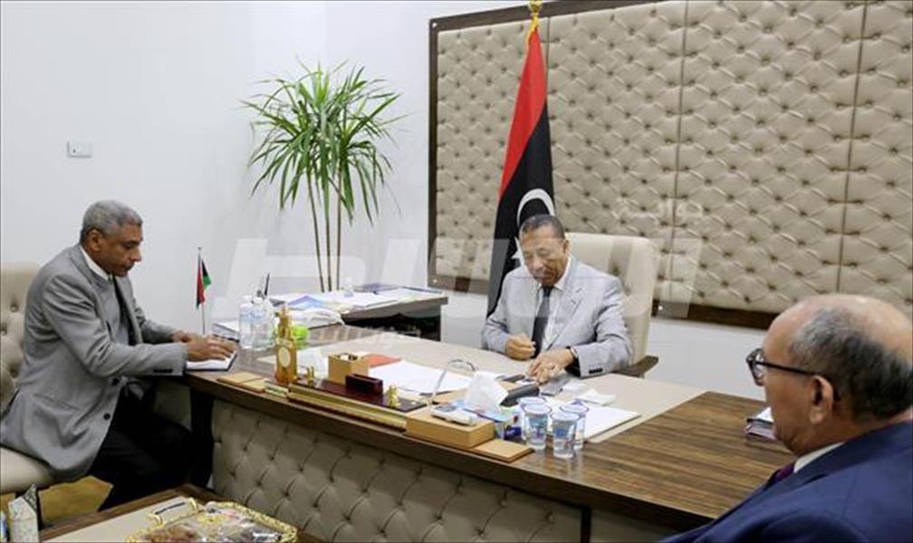 الثني يبحث مع سفير ليبيا لدى الصين تطورات العلاقة بين البلدين