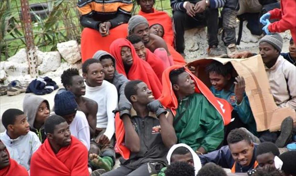 400 مهاجر يقتحمون الحدود المغربية - الإسبانية