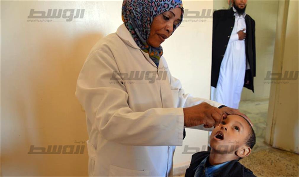 بالصور: تواصل الحملة الوطنية للتطعيم ضد شلل الأطفال في سبها
