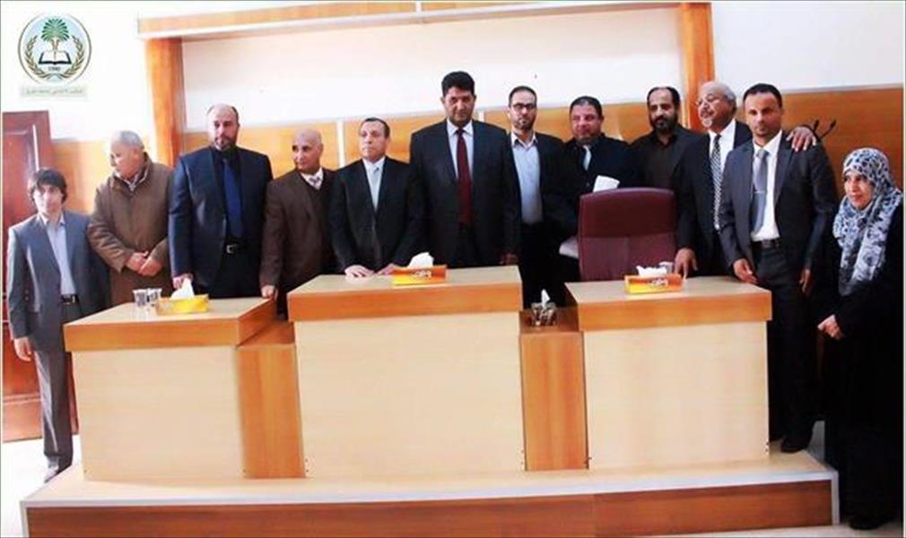 افتتاح محكمة صورية بكلية الحقوق في جامعة طبرق