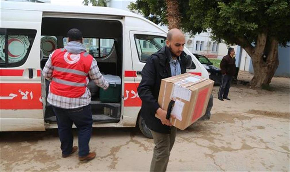 المركز الصحي في المقاصبة يتسلم شحنة أدوية من الهلال الأحمر بمصراتة