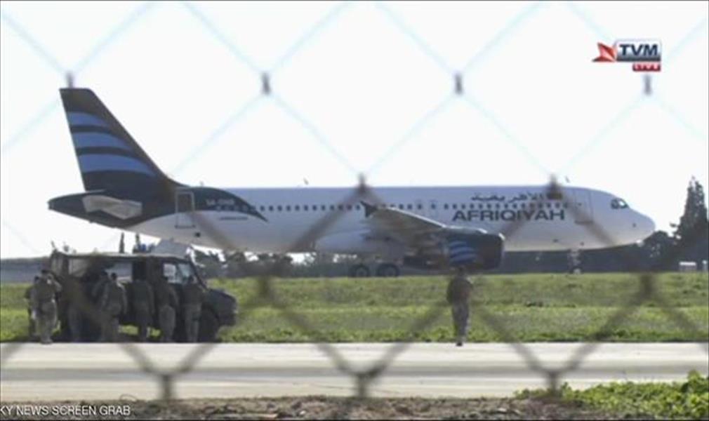 عن خطف الطائرة الليبية.. رئيس وزراء مالطا: «عمليات الأمن والطوارئ تستعد»
