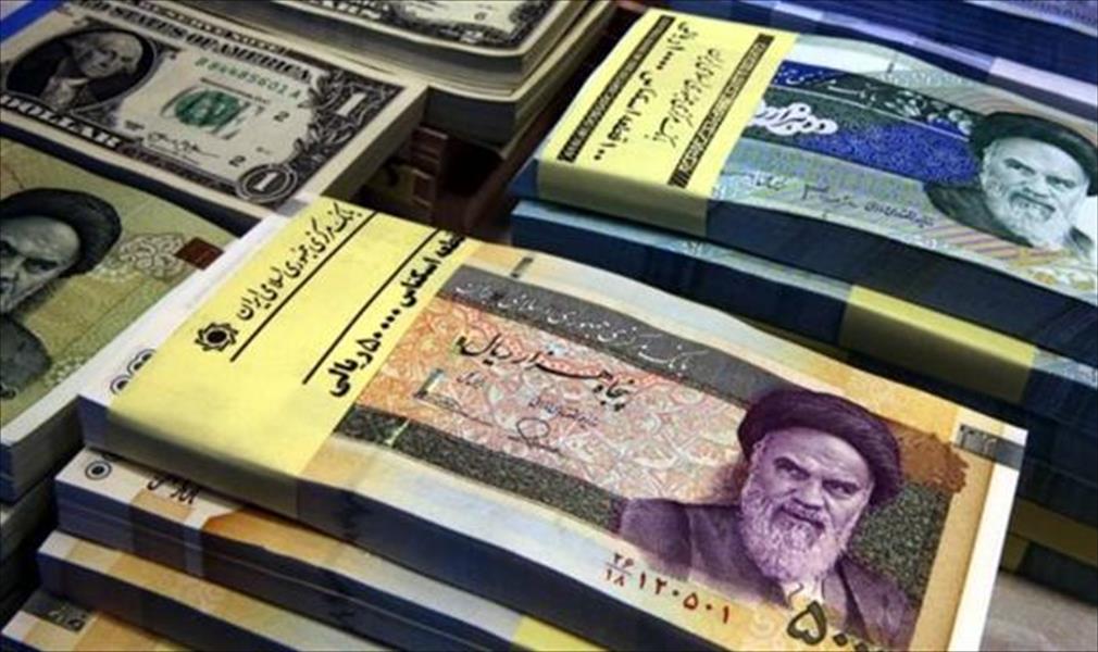بعد انحفاض الريال لمستويات قياسية أمام الدولار.. روحاني يطمئن الإيرانيين