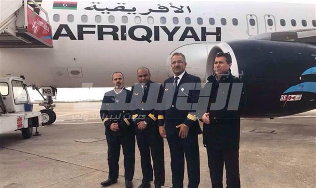 بالصور.. إقلاع طائرة الخطوط الأفريقية من مالطا إلى طرابلس