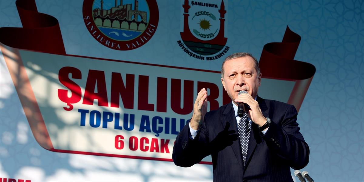 تركيا تشن موجة تطهير جديدة وتسرح آلاف العاملين على خلفية الانقلاب