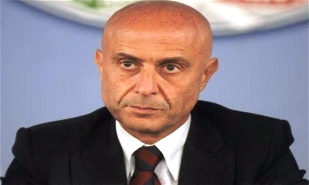 وزير الداخلية الإيطالي: 97 % من تجارة البشر تمر عبر ليبيا